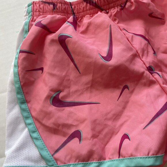 Nike Air Jordan‎ Girls Lot of 2 Sweatshirt and Running Shorts Girls Size 6X Pink - Picture 7 of 11